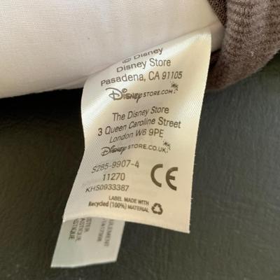 LOT 105 M: The Muppets Collection: Lego Figures, Posable Kermit w/ Banjo Figure, Statler & Waldorf in Balcony Figures, "The...