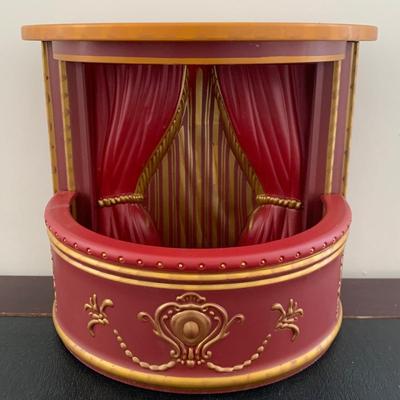 LOT 105 M: The Muppets Collection: Lego Figures, Posable Kermit w/ Banjo Figure, Statler & Waldorf in Balcony Figures, "The...