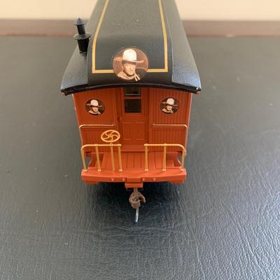 LOT 106 M: Hawthorne Village John Wayne Bachmann Train Collection