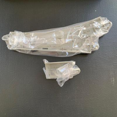 LOT 106 M: Hawthorne Village John Wayne Bachmann Train Collection