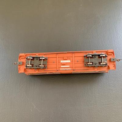 LOT 106 M: Hawthorne Village John Wayne Bachmann Train Collection