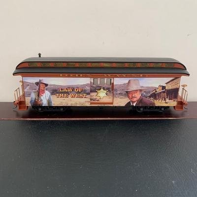 LOT 106 M: Hawthorne Village John Wayne Bachmann Train Collection