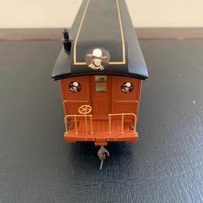 LOT 107 M: Hawthorne Village John Wayne Bachmann Train Collection