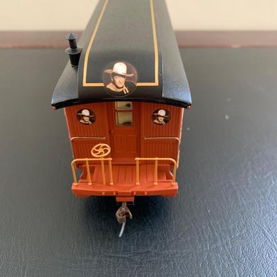 LOT 107 M: Hawthorne Village John Wayne Bachmann Train Collection