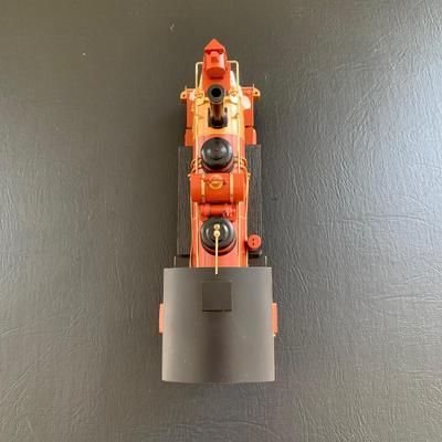 LOT 107 M: Hawthorne Village John Wayne Bachmann Train Collection