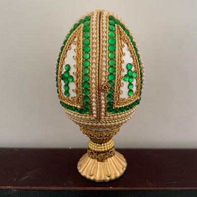 LOT 108 M: Religious Collection: Crucifixes, Figures, Teleflora Music Box, & Hidden Nativity Egg