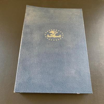 LOT 112 M: 1979 The Official History Of The United States In Mint Stamps Book