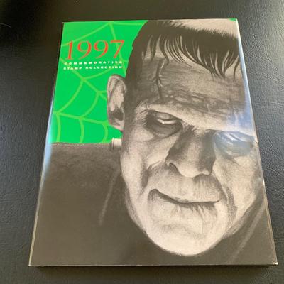 LOT 114 M: Stamp Yearbook Collection 1997 - 2000 & 2004