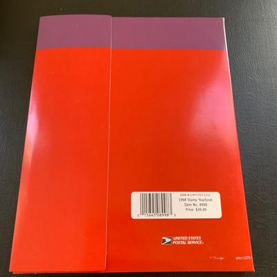 LOT 114 M: Stamp Yearbook Collection 1997 - 2000 & 2004