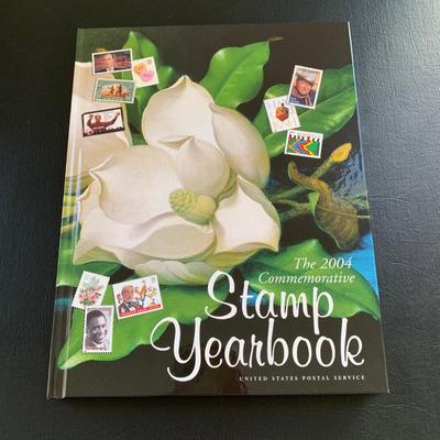 LOT 114 M: Stamp Yearbook Collection 1997 - 2000 & 2004