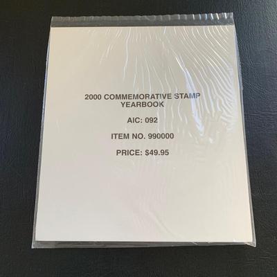 LOT 114 M: Stamp Yearbook Collection 1997 - 2000 & 2004