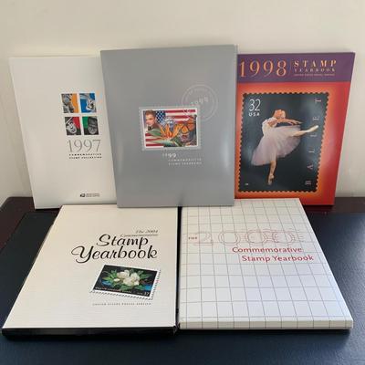LOT 114 M: Stamp Yearbook Collection 1997 - 2000 & 2004