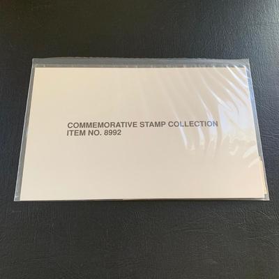 LOT 115 M: Stamp Yearbook Collection 1992 - 1995