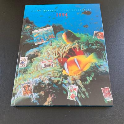 LOT 115 M: Stamp Yearbook Collection 1992 - 1995