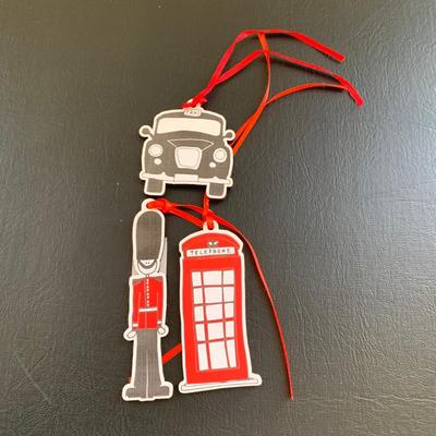 LOT 117 M: UK Christmas Ornaments & 13 Levenger Pewter Charles Dickens Head Ornaments