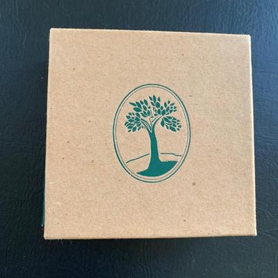 LOT 117 M: UK Christmas Ornaments & 13 Levenger Pewter Charles Dickens Head Ornaments