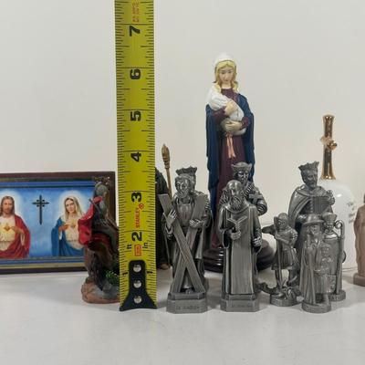 LOT 122U: Religious Home Decor Collection - Department 56, Enesco & More