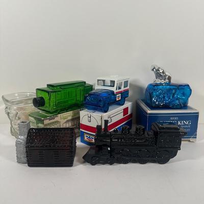 LOT 125U: Avon After Shave Bottle Collection & More