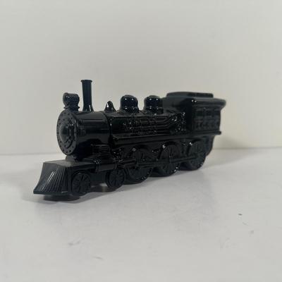 LOT 125U: Avon After Shave Bottle Collection & More