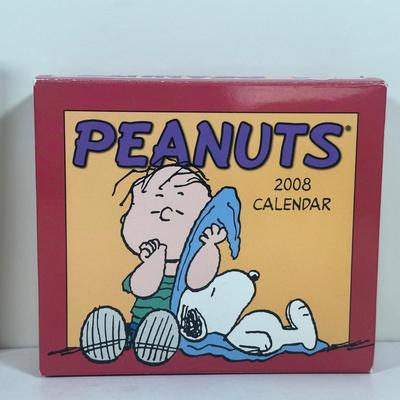 LOT 127U: Charlie Brown/Peanuts Home Decor Collection