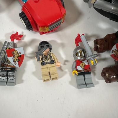 LOT 128U: Lego Collection!
