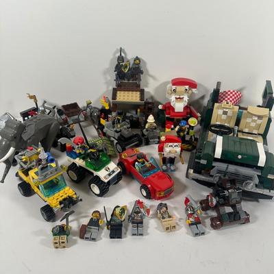LOT 128U: Lego Collection!