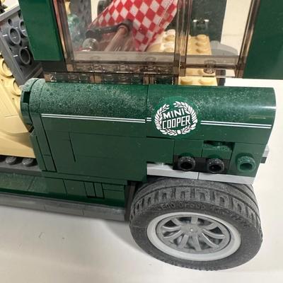 LOT 128U: Lego Collection!