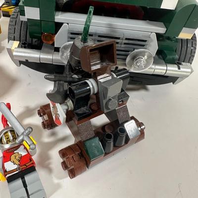 LOT 128U: Lego Collection!