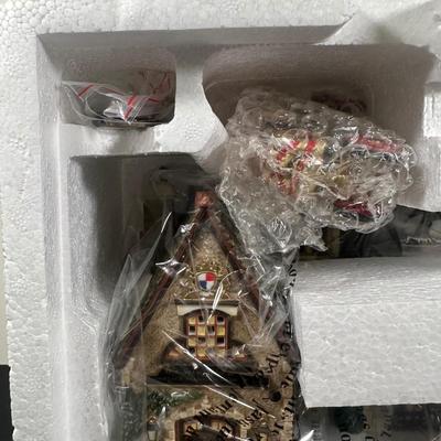 LOT 140U: Department 56 Dickens Village Series - Cartwright Coach Builders