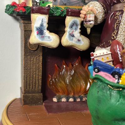 LOT 143U: The Bradford Exchange/Thomas Kinkade Light Up The Holidays Sculptures - The Gift/The Light Of Christmas