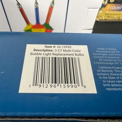 LOT 144U: Vintage In The Box Multi Color Bubble Lights Collection