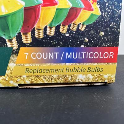 LOT 144U: Vintage In The Box Multi Color Bubble Lights Collection