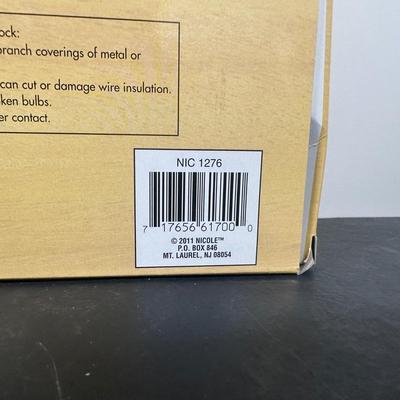 LOT 144U: Vintage In The Box Multi Color Bubble Lights Collection