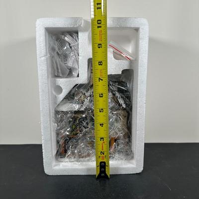 LOT 148U: Department 56 Dickens Village Series - The Swan & Trumpet & The Six Jolly Fellowship Porters