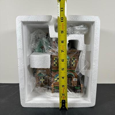 LOT 153U: Department 56 Dickens Village Series - The Old Curiosity Shop & Thomas Mudge Timepieces