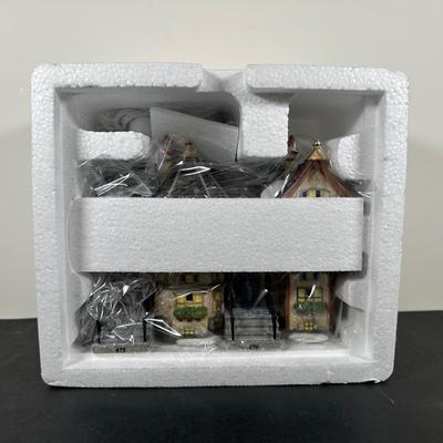 LOT 154U: Department 56 Dickens Village Series - Howard Street Row Houses & The Leather Bottle