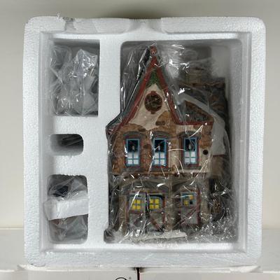 LOT 155U: Department 56 Dickens Village Series - Welcoming Christmas & The Smoking Bishop