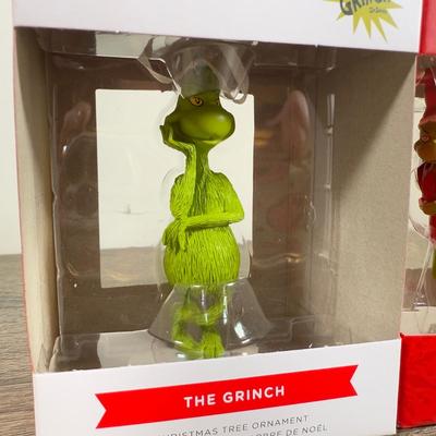 LOT 207M: Dr. Seuss' The Grinch Hallmark Ornaments in Boxes - Record Player, Peekbuster & More