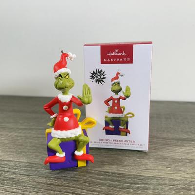 LOT 207M: Dr. Seuss' The Grinch Hallmark Ornaments in Boxes - Record Player, Peekbuster & More