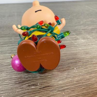 LOT 208M: Peanuts Christmas Decor - Department 56 "The Perfect Tree" & Hallmark Keepsake Ornaments
