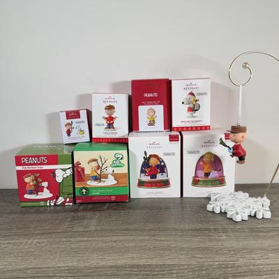 LOT 208M: Peanuts Christmas Decor - Department 56 "The Perfect Tree" & Hallmark Keepsake Ornaments