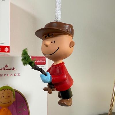 LOT 208M: Peanuts Christmas Decor - Department 56 "The Perfect Tree" & Hallmark Keepsake Ornaments
