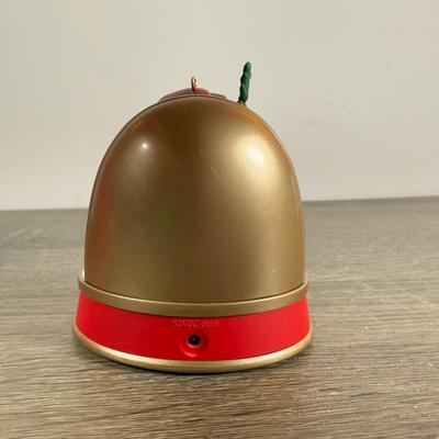 LOT 208M: Peanuts Christmas Decor - Department 56 "The Perfect Tree" & Hallmark Keepsake Ornaments