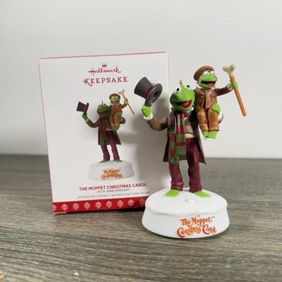LOT 209M: Palisades The Muppet Christmas Carol Playset NIB w/ Muppets Hallmark Keepsake Ornaments
