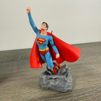 LOT 210M: Hallmark Keepsake Power Cords & Ornaments - Wizard of Oz, Star Trek, Superman & Member Exclusive Snowflake