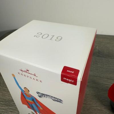 LOT 210M: Hallmark Keepsake Power Cords & Ornaments - Wizard of Oz, Star Trek, Superman & Member Exclusive Snowflake