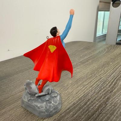 LOT 210M: Hallmark Keepsake Power Cords & Ornaments - Wizard of Oz, Star Trek, Superman & Member Exclusive Snowflake