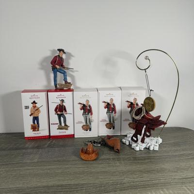 LOT 212M: Collection of John Wayne Ornaments - Hallmark Keepsake & More