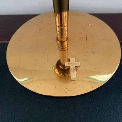 LOT 221 M: Holy Mass Communion Set