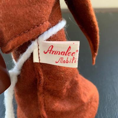 LOT 222 M: Annalee Mobilitee Friar Doll & 2005 Santa Doll